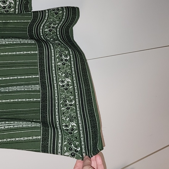 Sweet Wanderer Women's Boho Cold Shoulder Blouse green patterned size medium - Picture 5 of 15